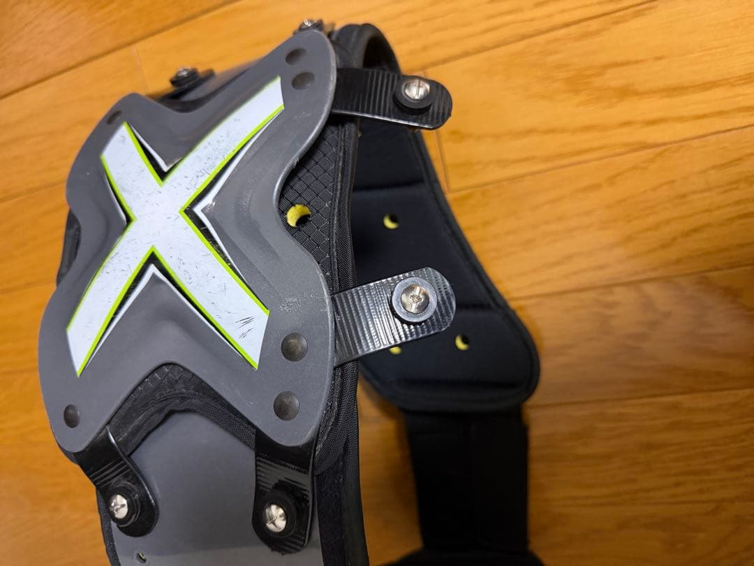 XTECH ショルダーパッド リブガード