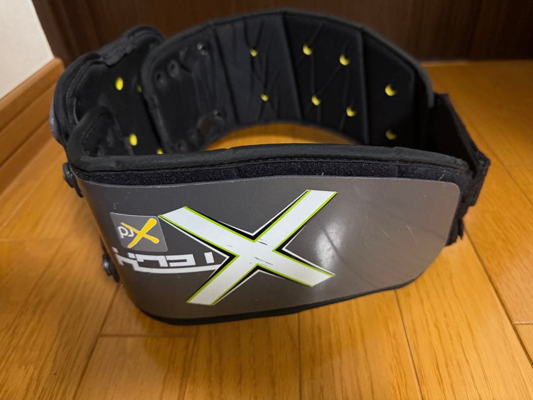 XTECH ショルダーパッド リブガード