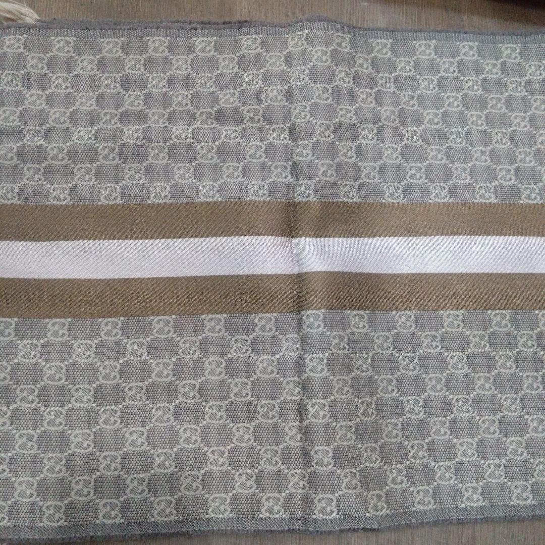 A*様 GUCCI ロゴ入りマフラー グレー ブラウン