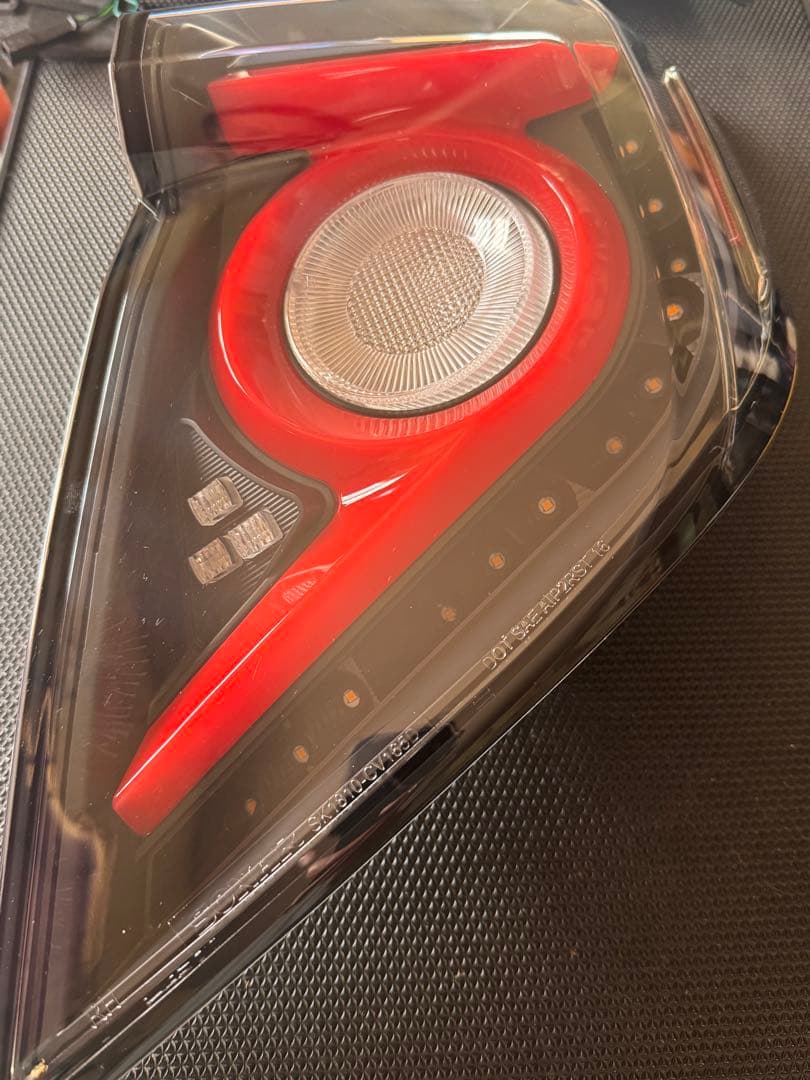 シビックFK7・FK8用 レヴィーアテールランプ