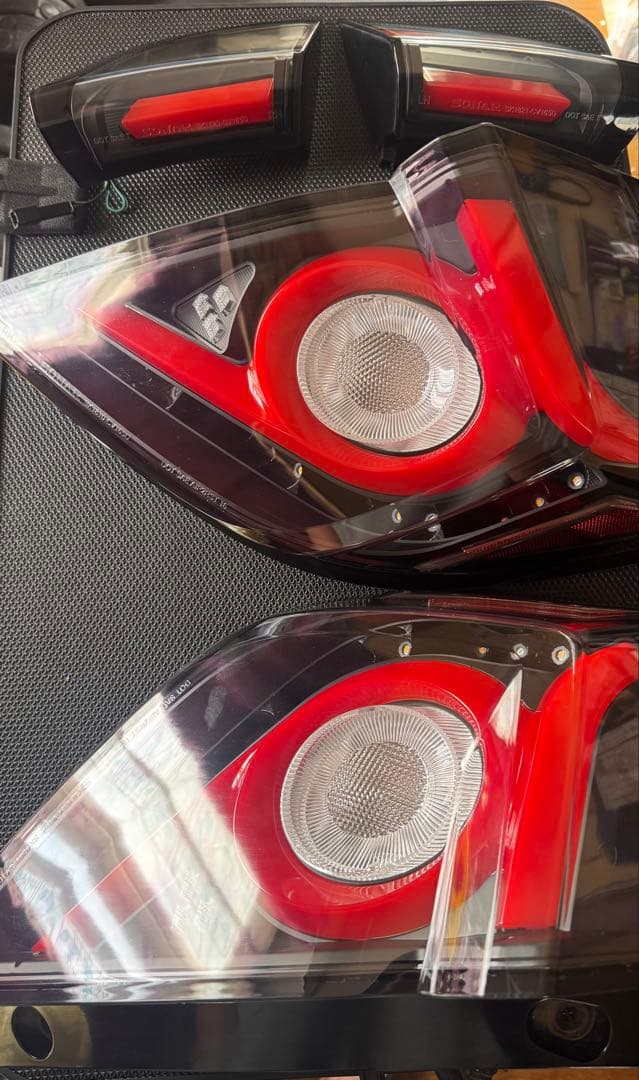 シビックFK7・FK8用 レヴィーアテールランプ