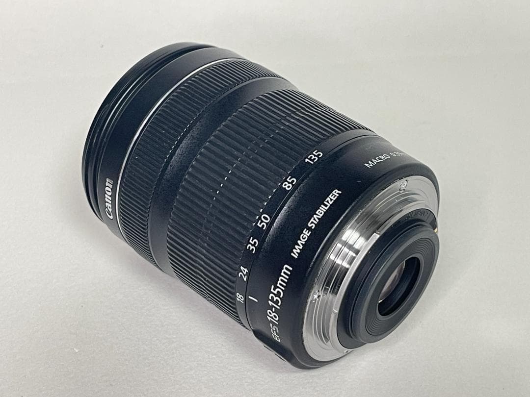 美品 Canon EF-S 18-135mm f3.5-5.6 IS STM