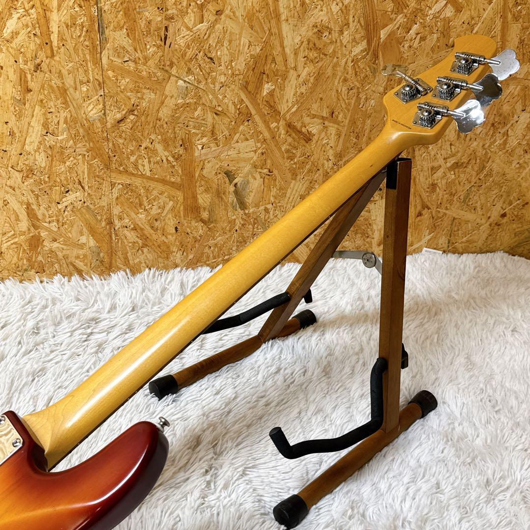 STERLING/Musicman SUB スティングレイ ミュージックマン