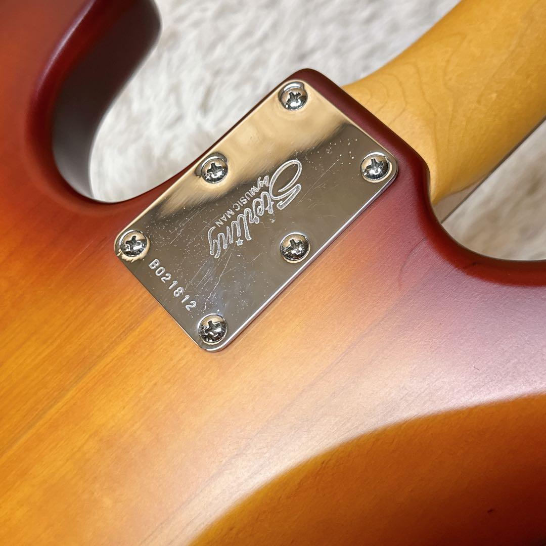 STERLING/Musicman SUB スティングレイ ミュージックマン