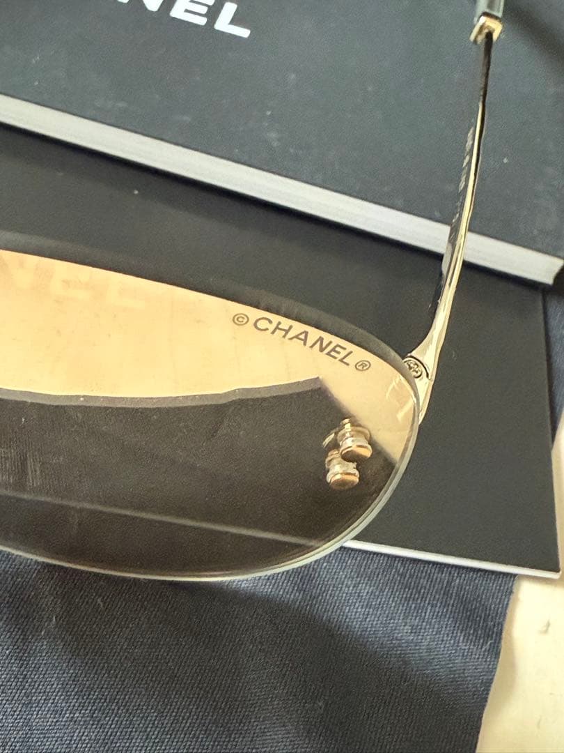 CHANEL ミラーゴールド サングラス　メンズ