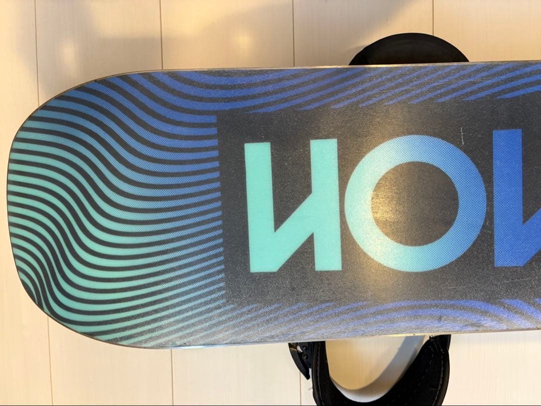 ⭐︎Tai⭐︎Salomon スノーボードとブーツセット