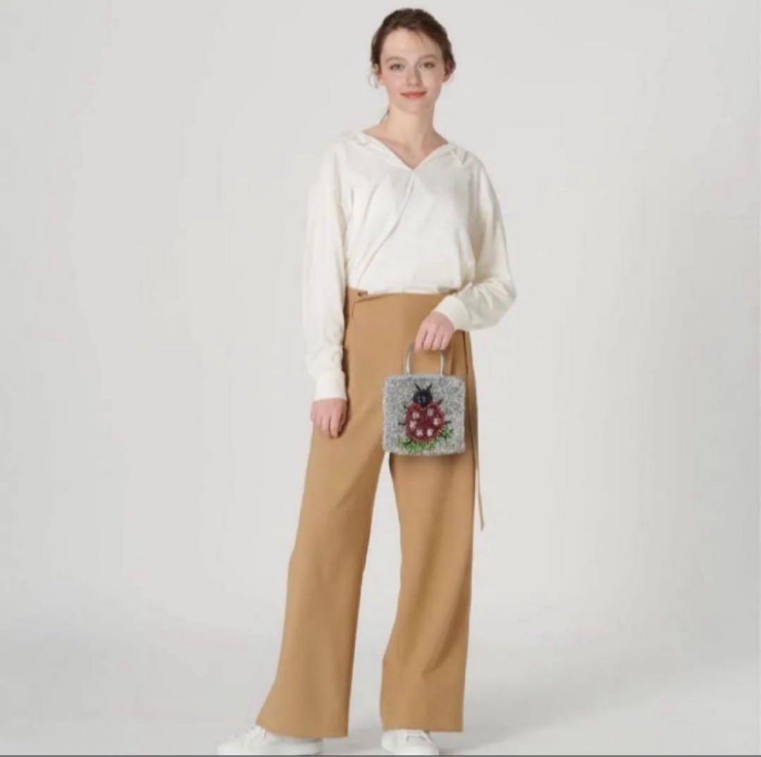 【新品☆未使用☆タグ付】フェイラー アンテプリマ/スクエア スモール/シルバー☆