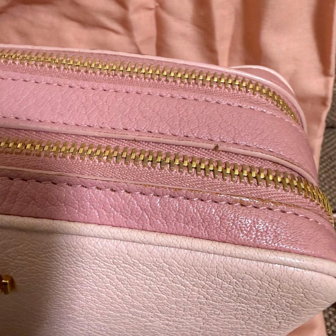 ミュウミュウ miumiu ショルダーバッグ ポシェット マドラス ピンク