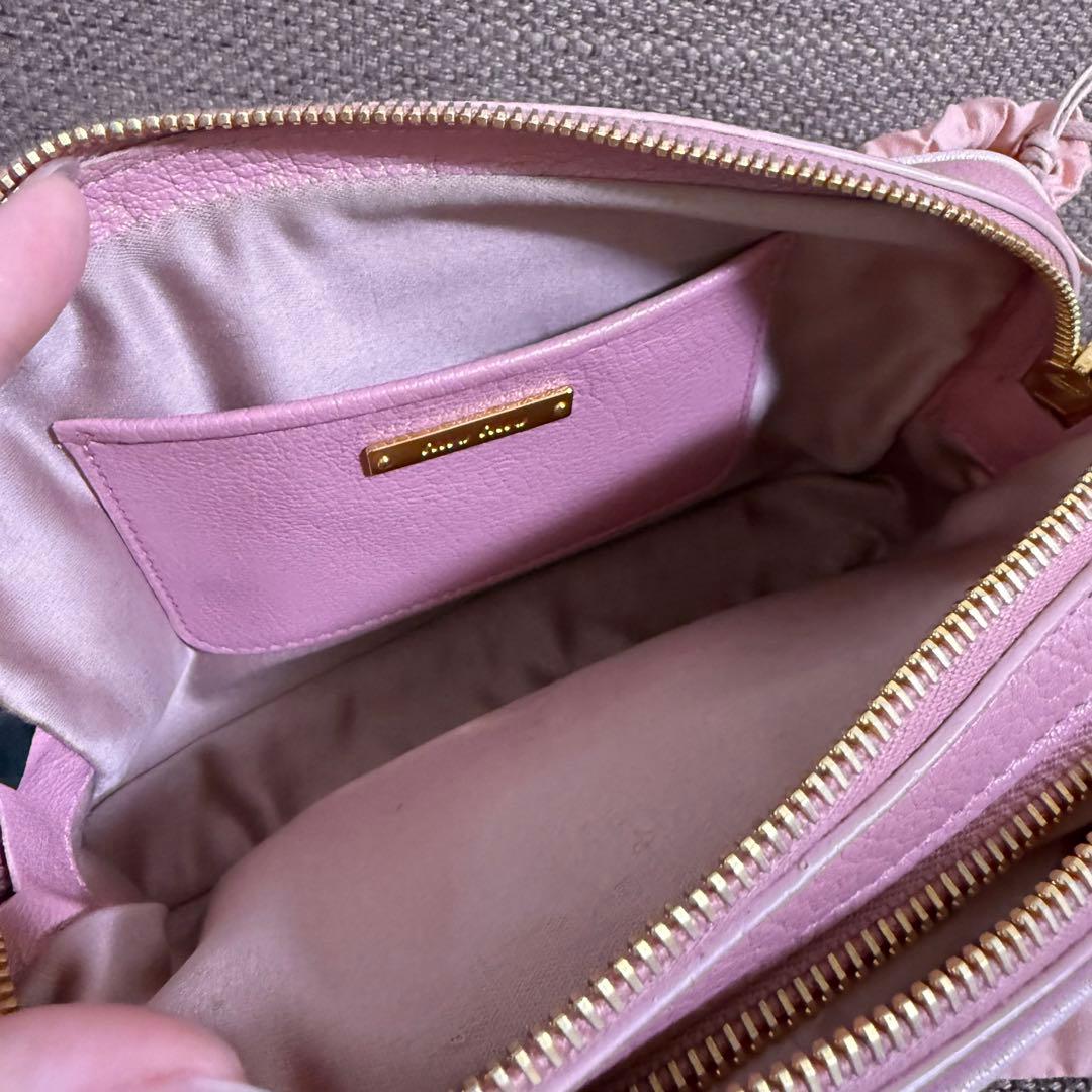 ミュウミュウ miumiu ショルダーバッグ ポシェット マドラス ピンク