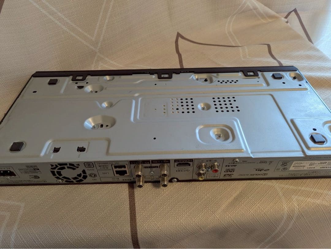 SHARP　AQUOSブルーレイ 2B-C10CW1 2019年製　本体のみ