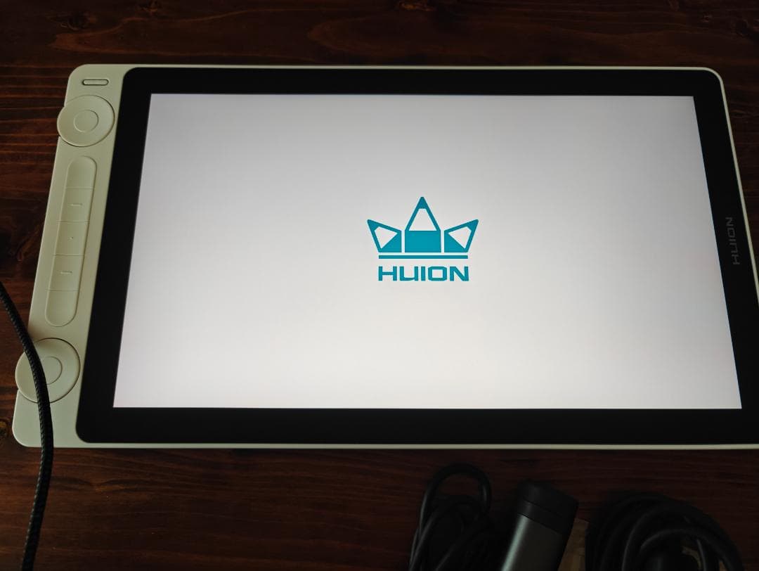 三連休限定価格 HUION Kamvas 13 Gen3 限定カラー　ホワイト