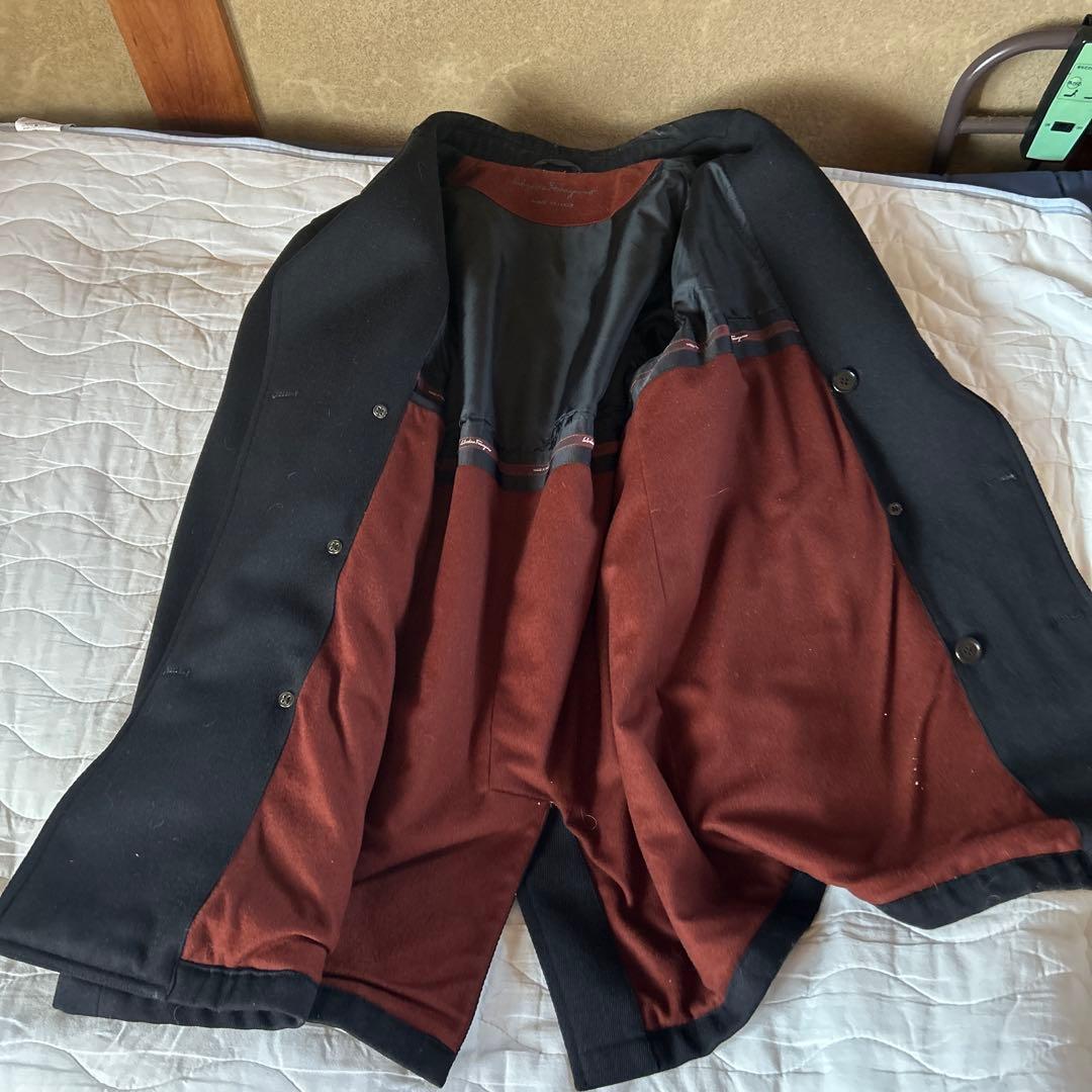 パピSalvatoreFerragamo ピーコート 黒. Mens M