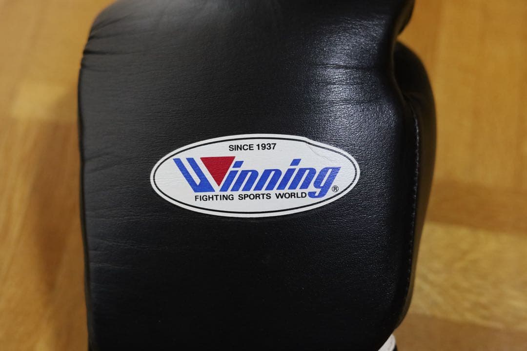 Winning グローブ 8oz 半月使用 美品 トレーニング向け