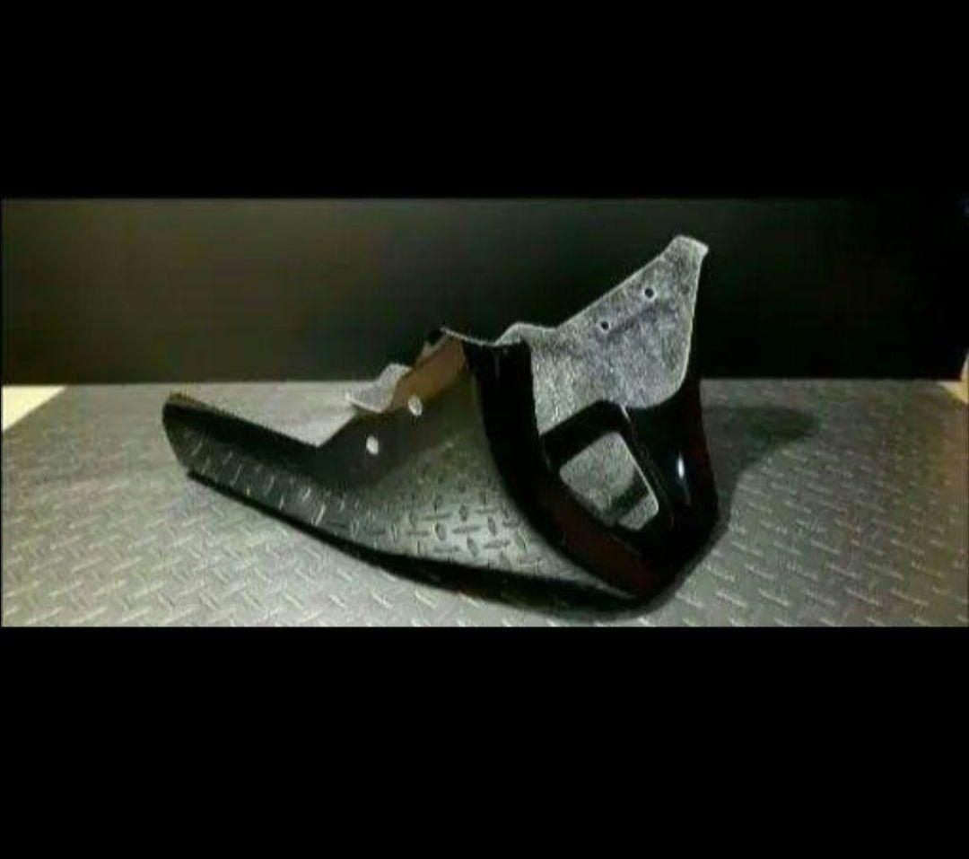 ヤマハ Vmax1200用　アンダーカウル新品です