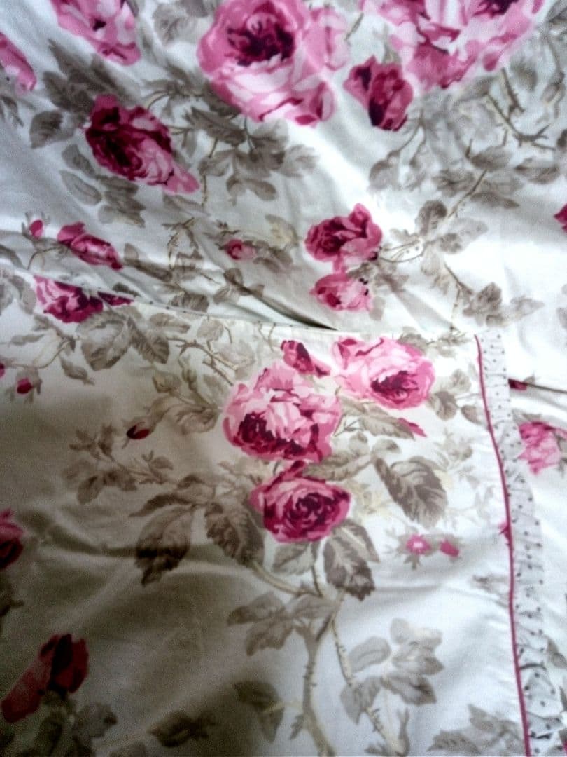 ローラアシュレイ、未使用品、布団カバー、大判枕カバー’、エプロンの３点セット