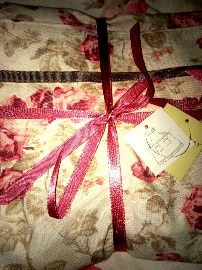 ローラアシュレイ、未使用品、布団カバー、大判枕カバー’、エプロンの３点セット