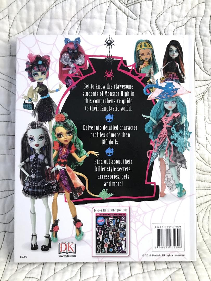 洋書「モンスター・ハイ キャラクター図鑑」Monster High