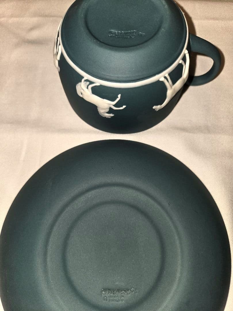 H*o様 希少品 ウェッジウッド ジャスパー カップ&ソーサー 馬 2客
