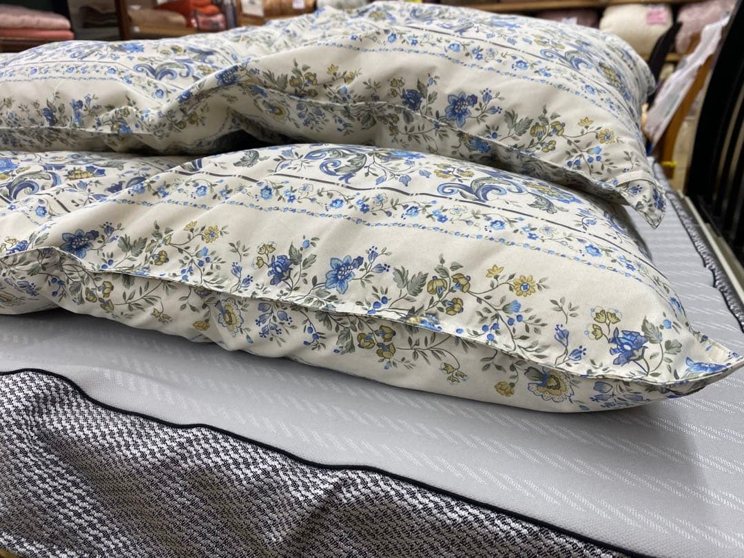 羽毛掛け布団・ホワイトダウン８５%・パワー３５０㎤/g以上・1,2kg・シングル