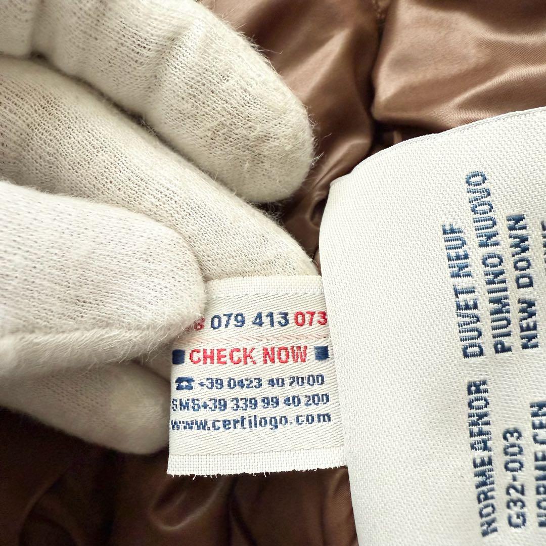 【モンクレール】バルトロメ ダウンベスト ブラウン　フード　ロゴワッペン　0