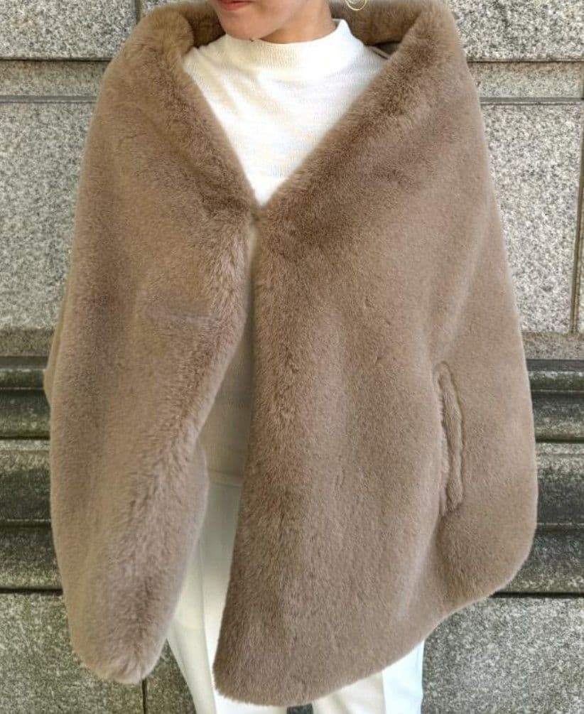 【新品・タグ付き】JENNE リッチボリュームファーケープ