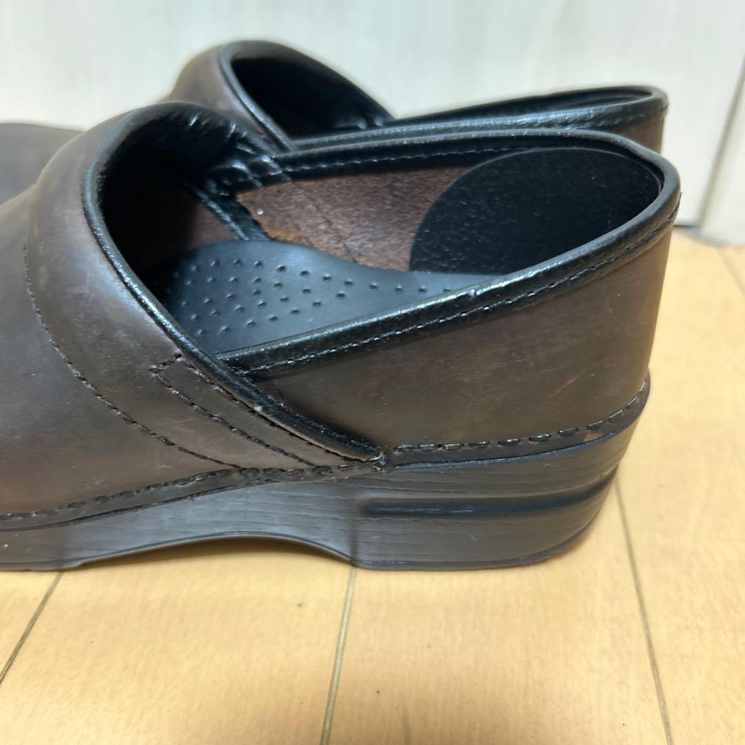 Dansko ブラウン クロッグ 37