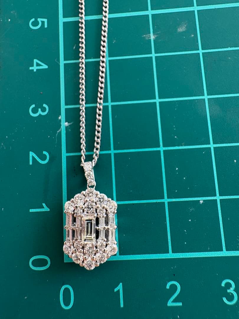 プラチナ✨ダイヤバケット0.2/0.7ctペンダントトップ✨無色透明✨
