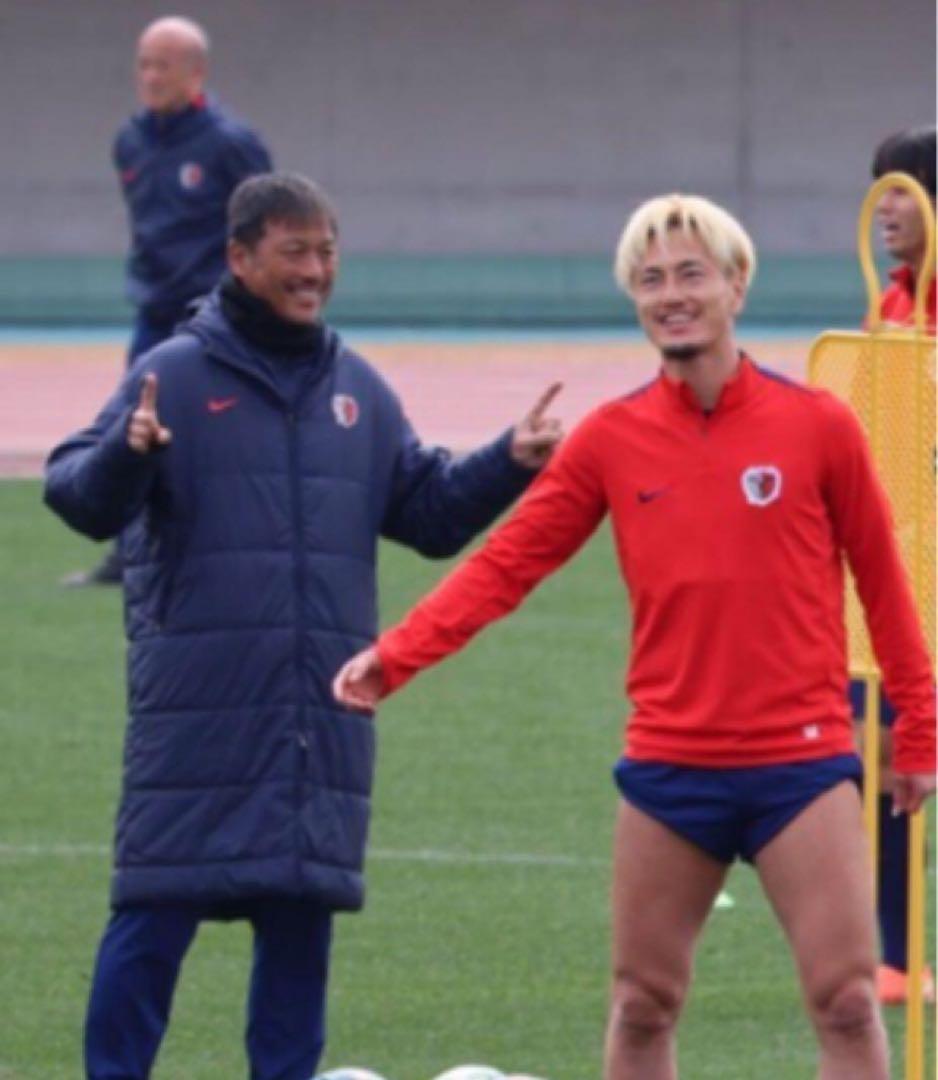 【選手/スタッフ絶賛着用中】鹿島アントラーズ　ダウンコート　選手支給品　新品③