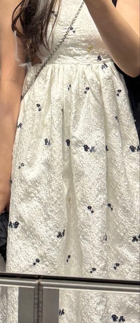 【しょん】Bibiy 花柄ロングワンピース