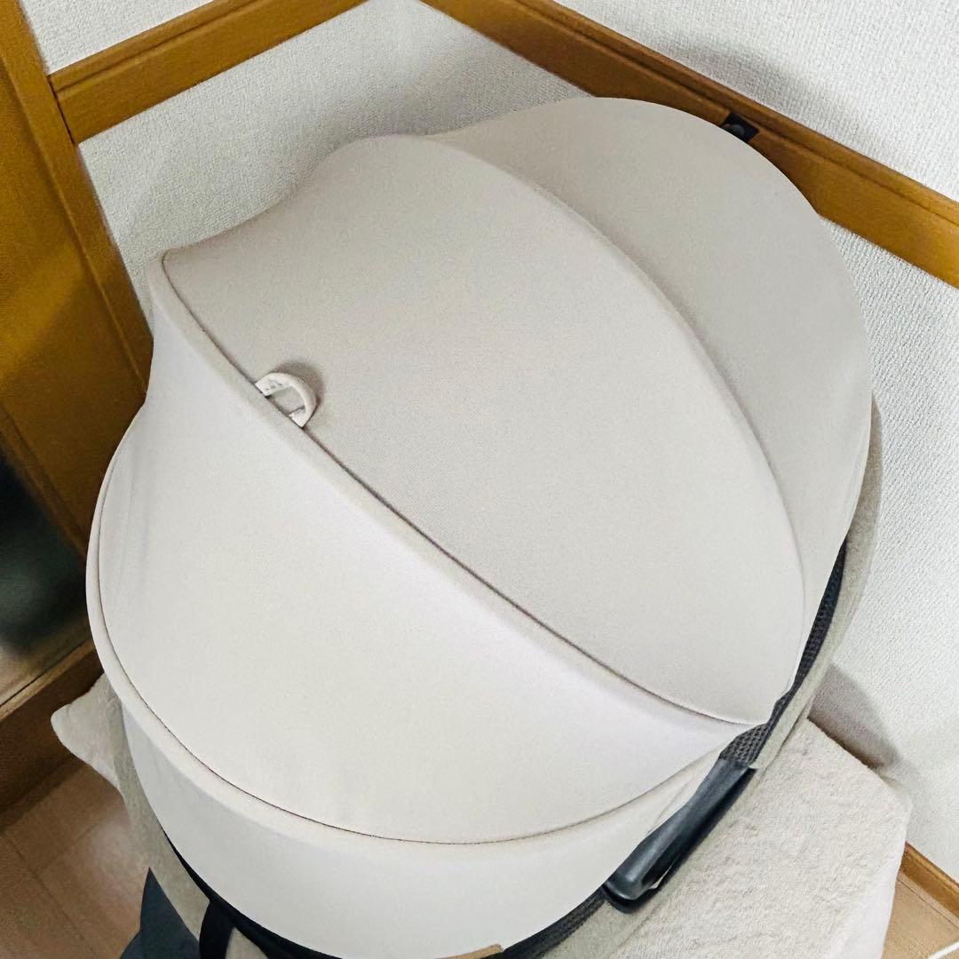 【美品】コンビTHE S ISOFIX エッグショックZC-690ザエス