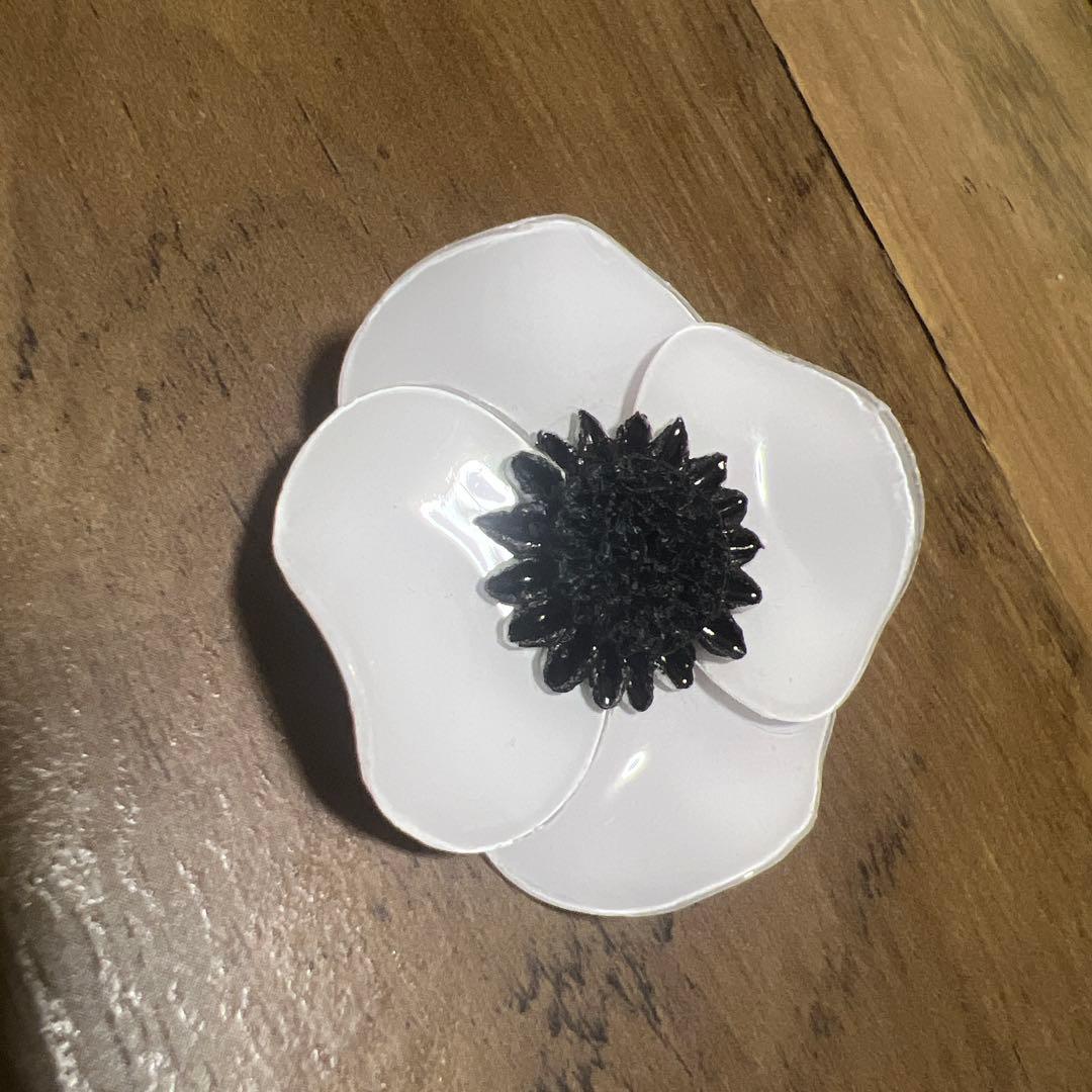 CIice de paris シリアパリ…アネモネプローチ