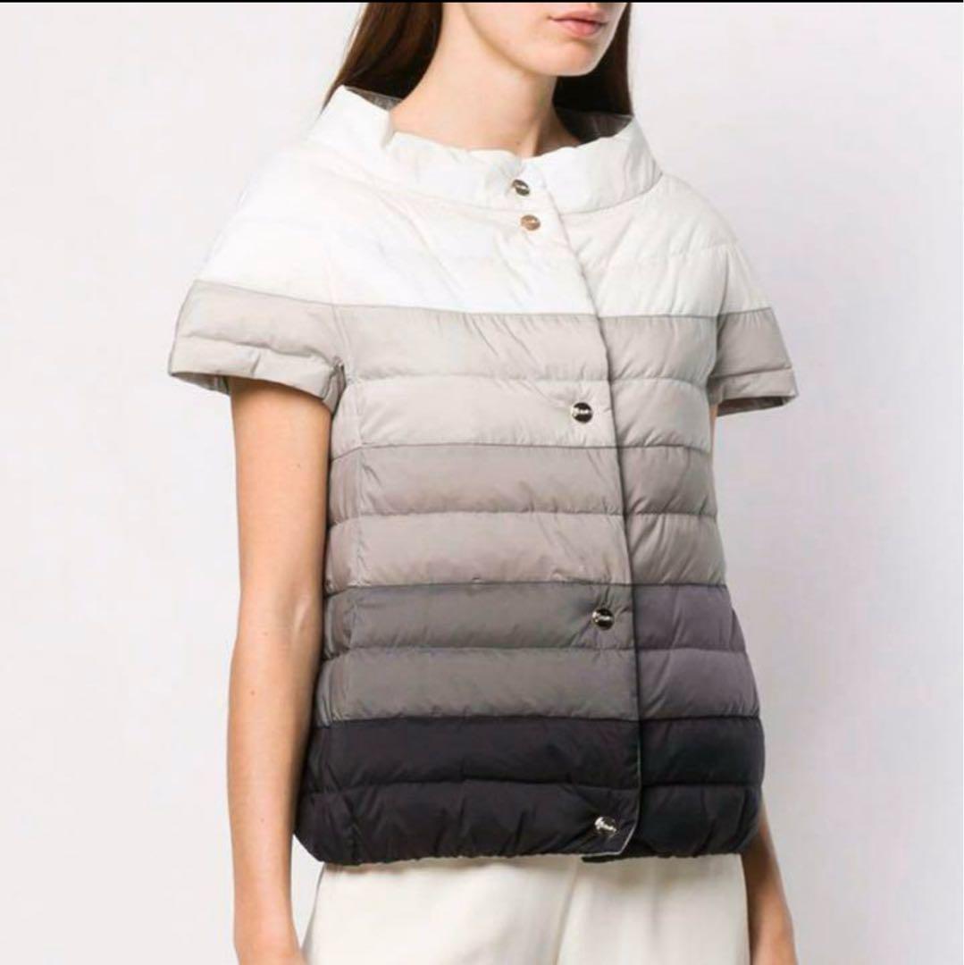美品⭐︎HERNO リバーシブル半袖ダウン　グラデーションカラー　42
