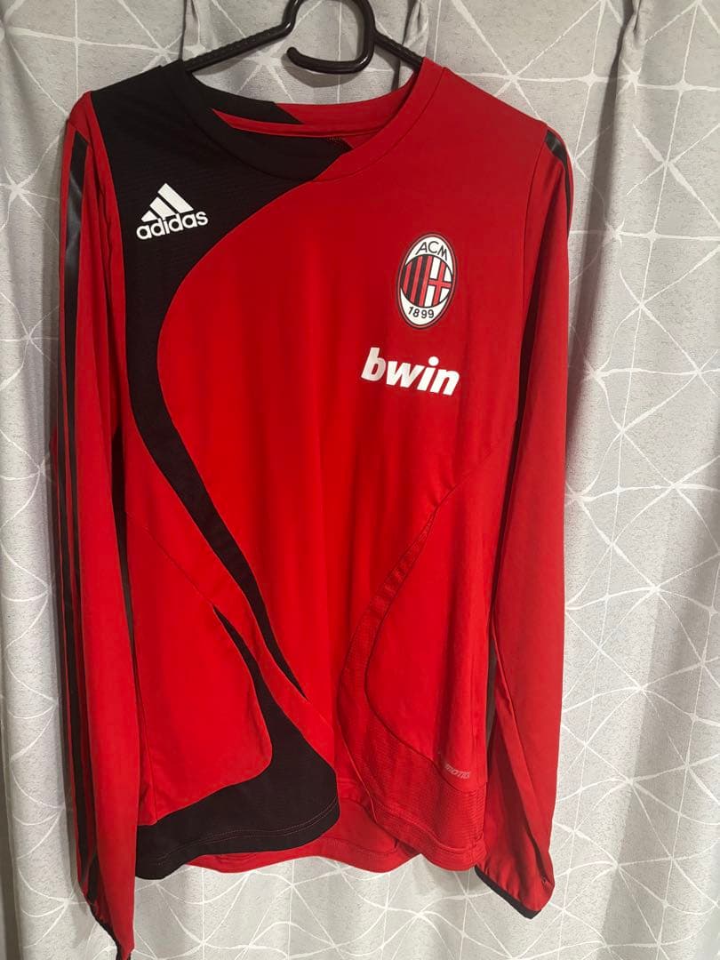 ACミラン　長袖トレーニングウェア