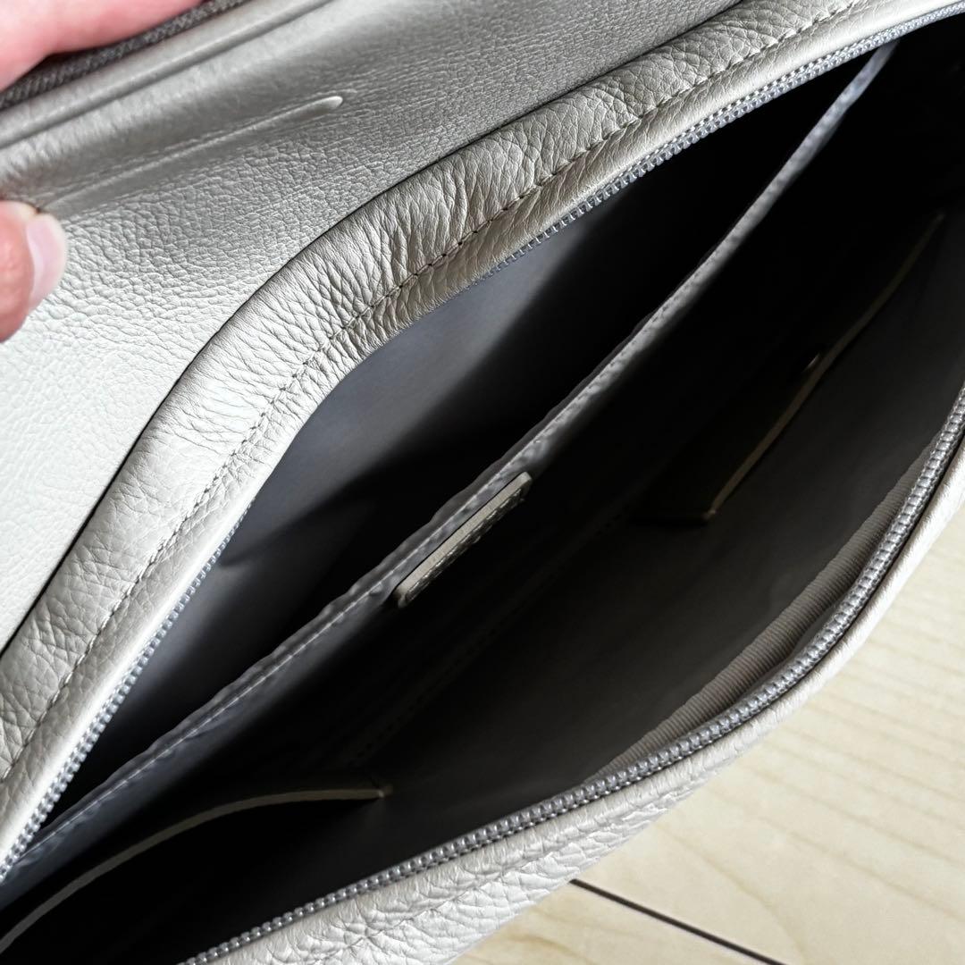 最終価格 objects.io ベルトバッグ for ラップトップ