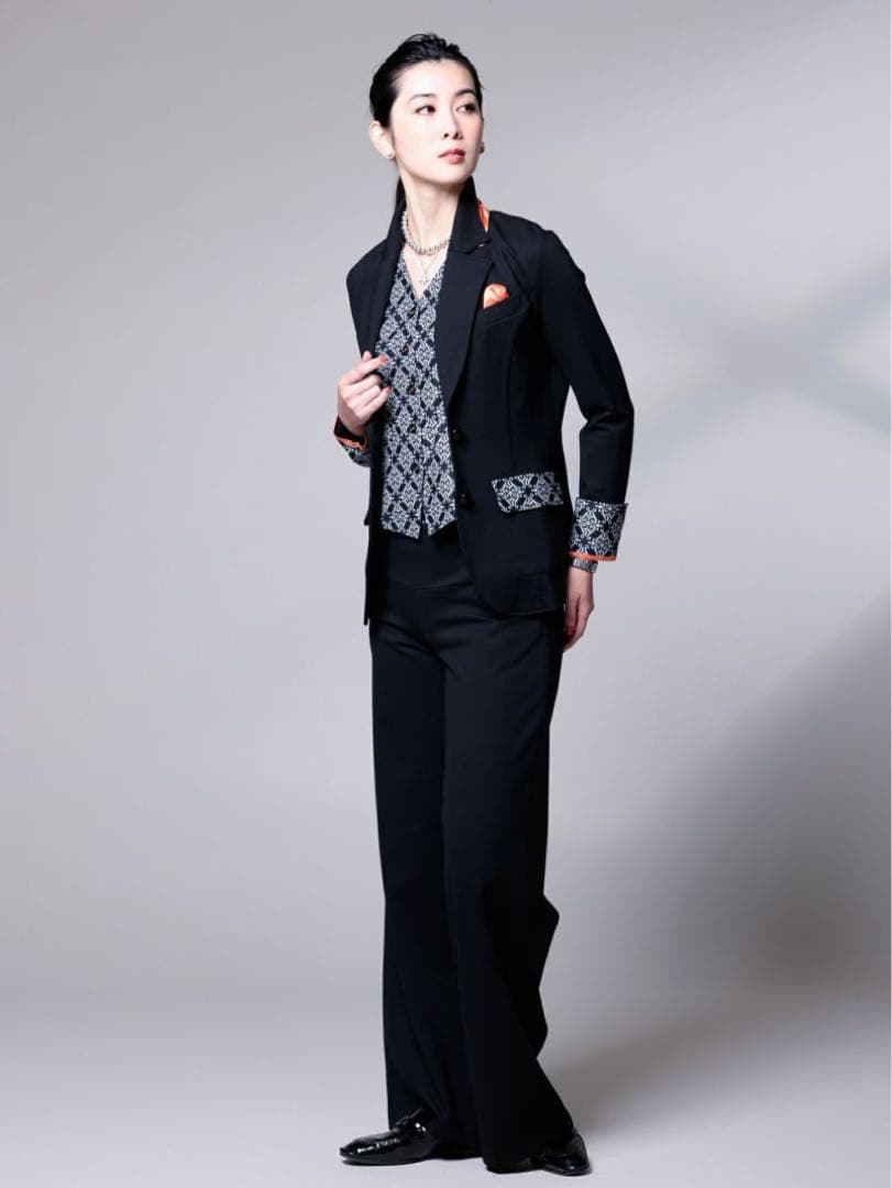 タグ付き 現行品 レジーナロマンティコ ダマスク柄使いジャケット 44