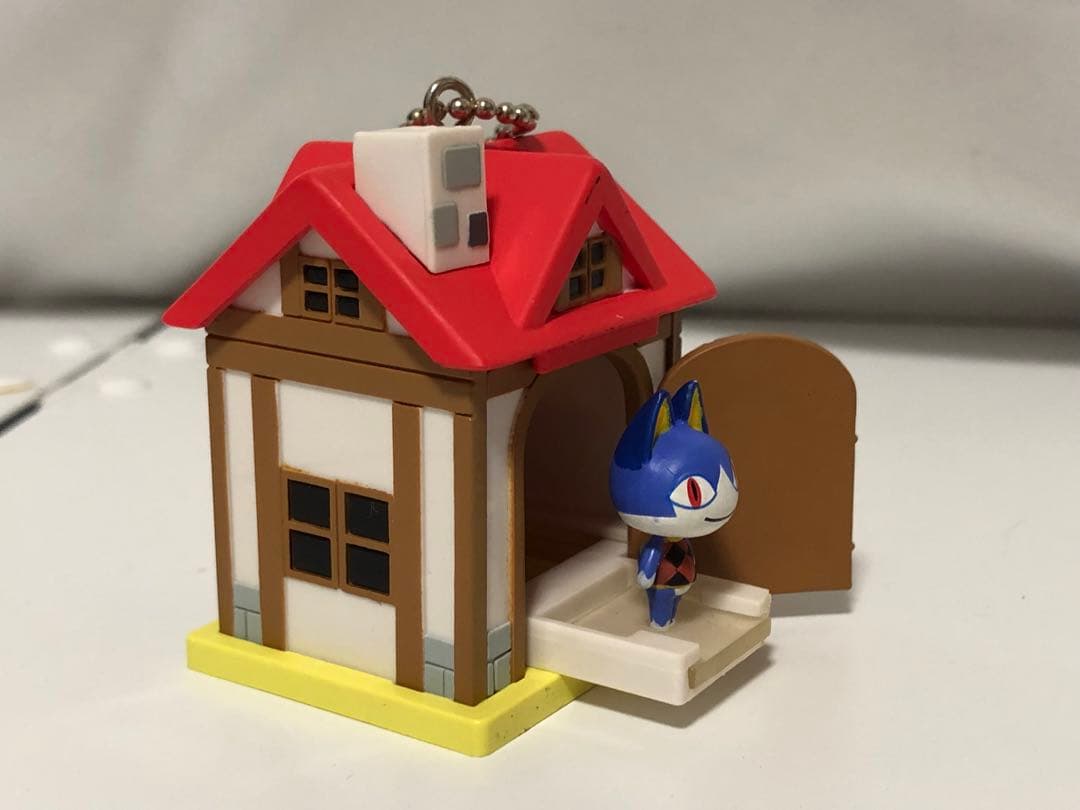 おいでよどうぶつの森　ミニミニハウスキーチェーン　みしらぬネコ