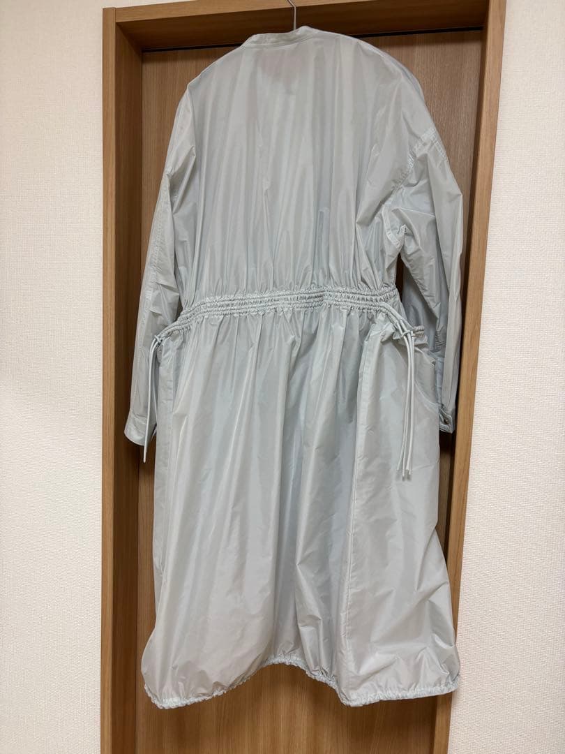 ドゥロワー　SUMMER タフタムソウ ノーカラーコート　36