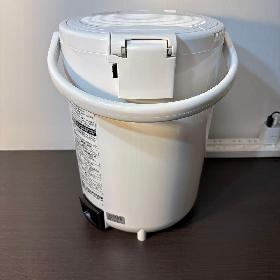 【極美品】ZOJIRUSHI スチーム式加湿器EE-RT50-WA