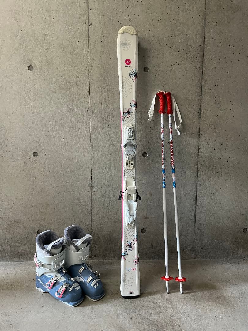 女子　スキー板・ブーツ・ポールセット(靴下おまけ付き)