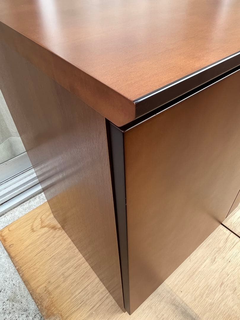 Oliver オリバー　サイドボード　34万　美品　展示品　モダン　キャビネット