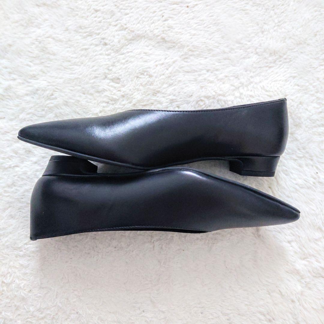 ✨美品✨ ファビオルスコーニ フラット レザー ブラック パンプス Vカット