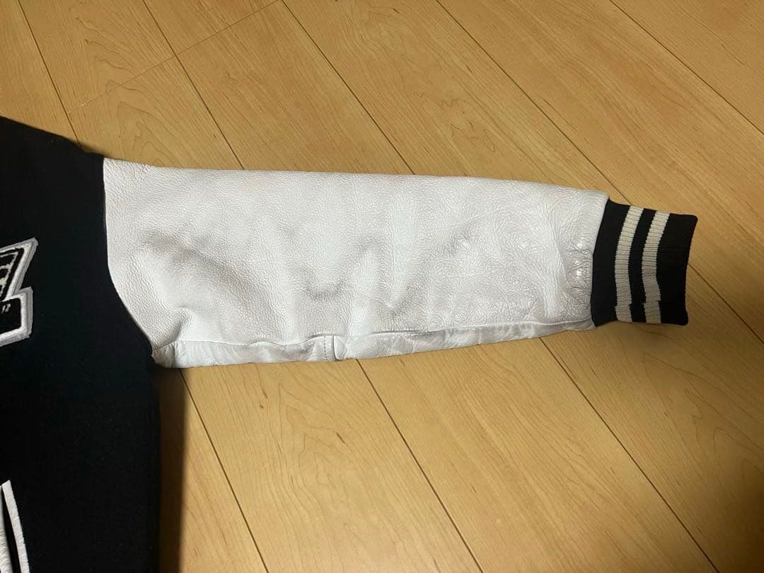 grapple×secret baseスタジャン ブラック/ホワイト