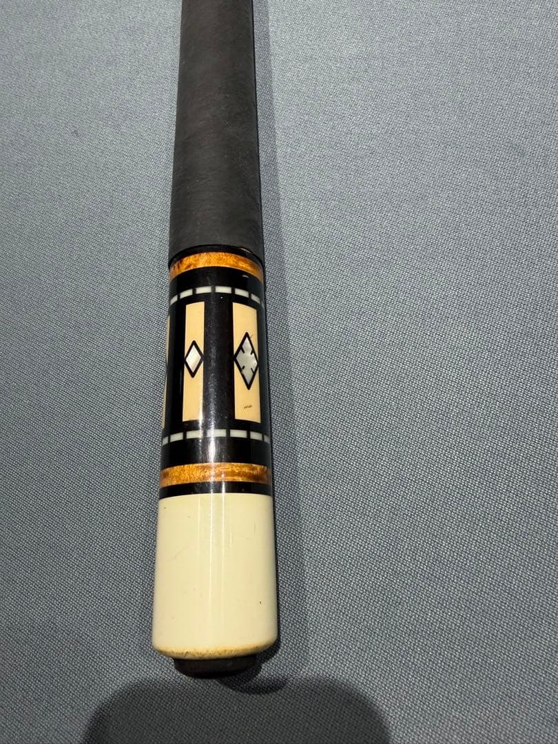 N　MAJESTICA キュー　MEZZ 三木