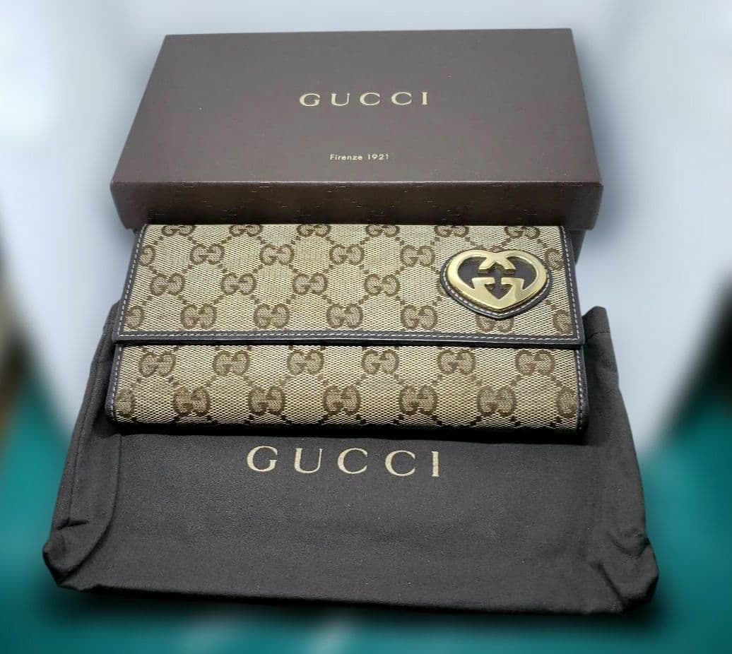 GUCCI GGキャンバス 長財布 ハートロゴ