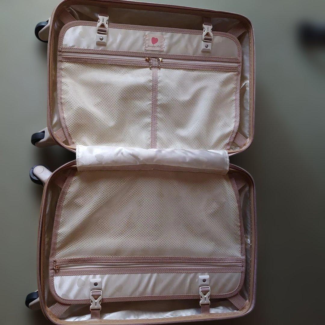 エレガント ベージュ キャリーケース