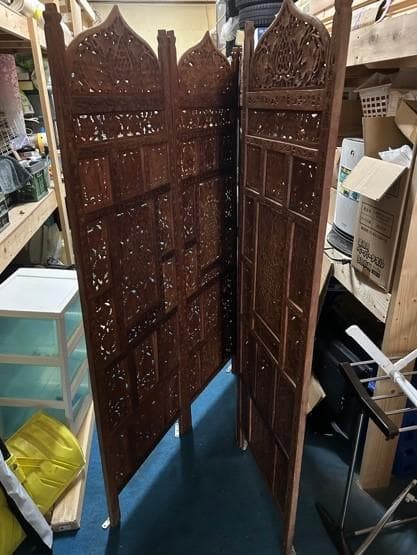 木製彫刻入り4つ折れ間仕切り　送料込み