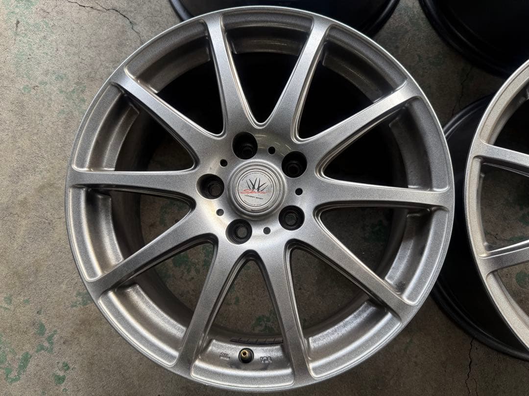 junyaロクサーニスポーツ 17×7J +48 PCD114.3 5穴