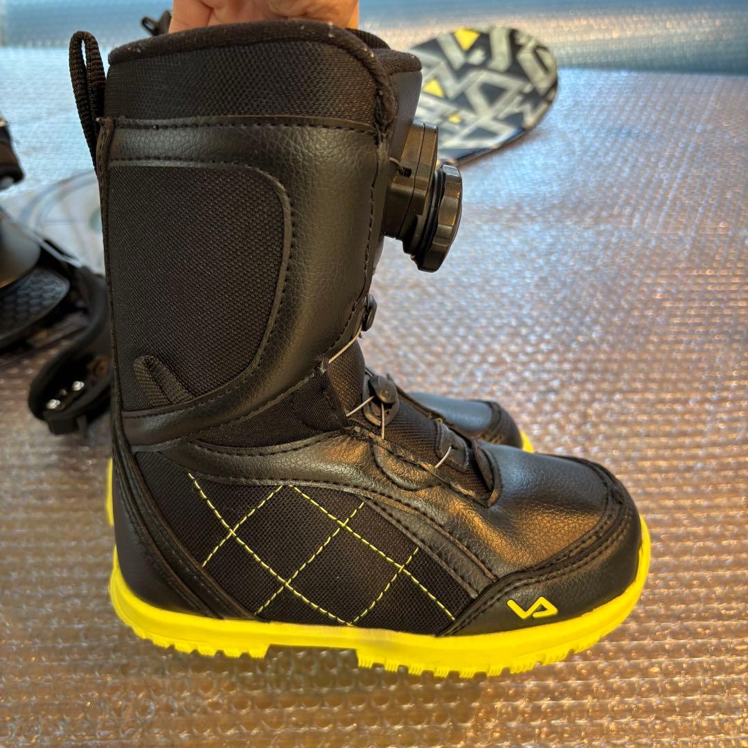 男の子　ジュニア スノーボードセット　ワイヤーブーツ付 100cm 20cm