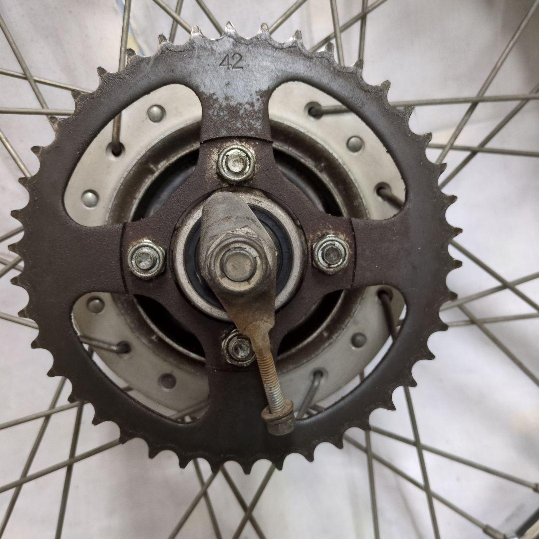 スーパーカブ50カスタム　リアホイール 2.50-17 42T