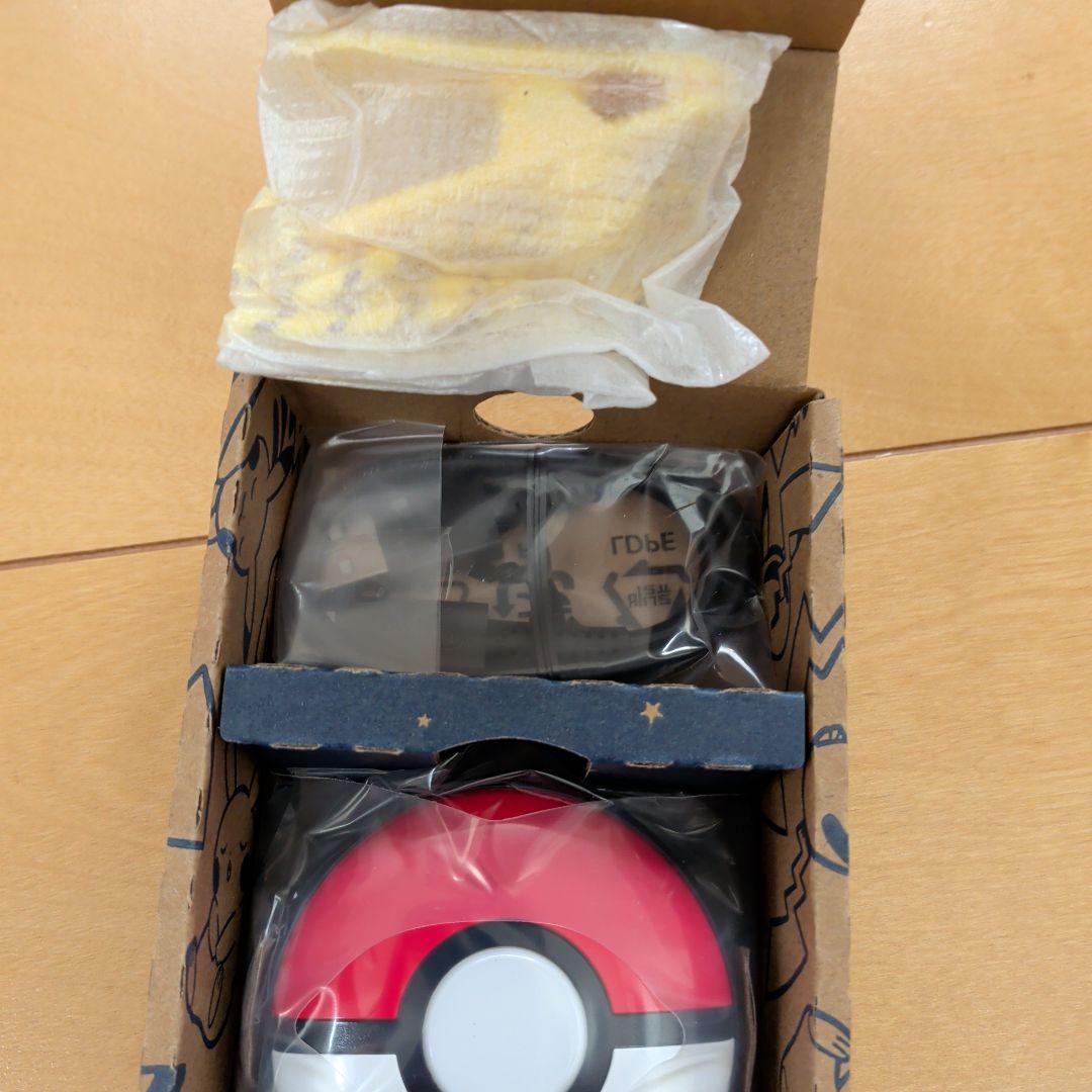 ポケモンGOプラス　Pokemon GO PLUS+　店舗購入特典ストラップ付き